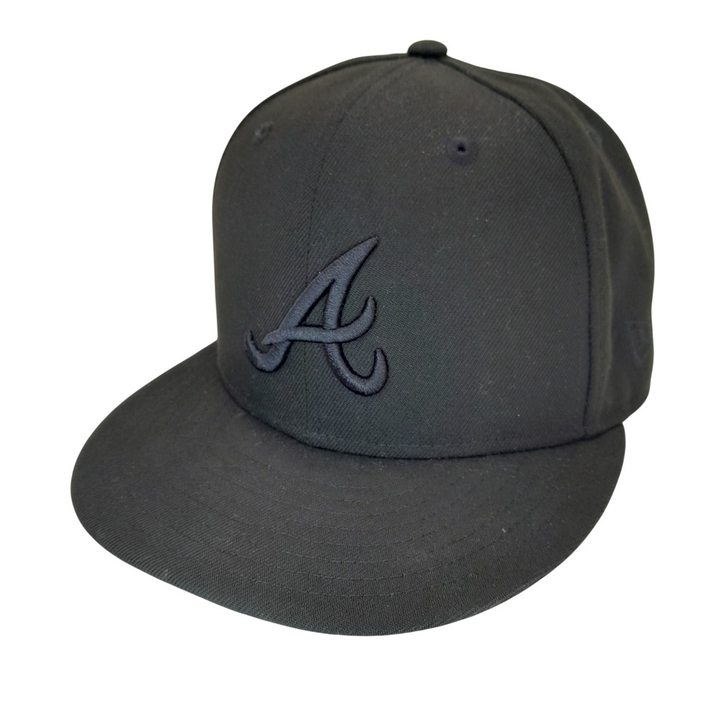 New Era 59FIFTY Atlanta Braves Fitted Hat Size 7 Black on Black Flaming Baseball